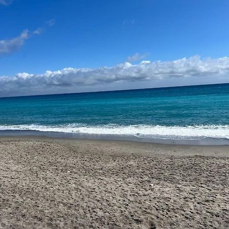 Appartement Vue Sur Mer Pietra Ligure Dış mekan fotoğraf